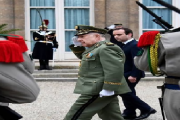 Les dessous de la visite du chef d’Etat major algérien Chengriha à Paris et de sa rencontre ultra-secrète avec le président français Macron