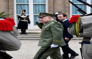 Les dessous de la visite du chef d’Etat major algérien Chengriha à Paris et de sa rencontre ultra-secrète avec le président français Macron