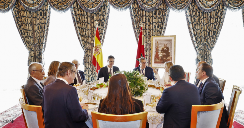 S.M. le Roi offre un déjeuner en l'honneur du Président du gouvernement espagnol et de la délégation l'accompagnant