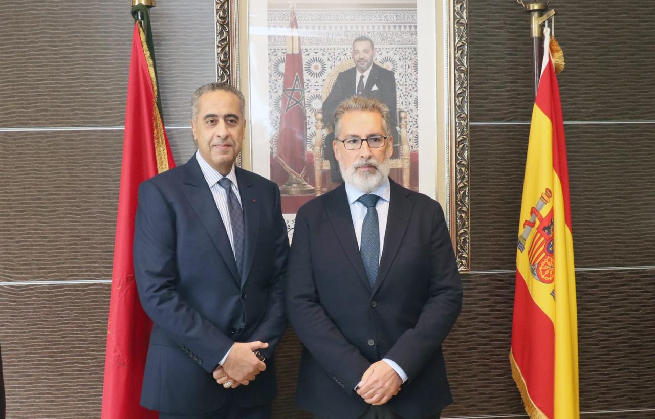 Abdellatif Hammouchi s’entretient avec le Commissaire général d’information espagnol