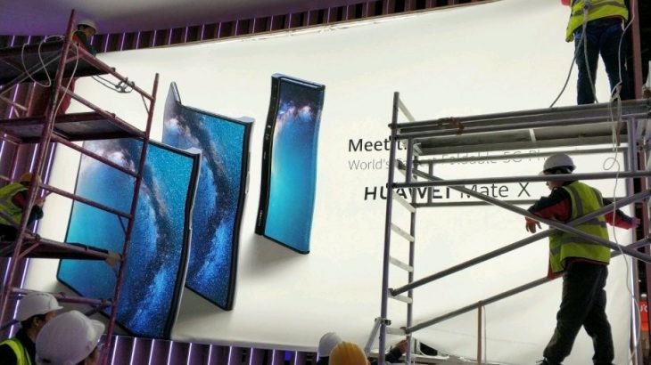 Mate X : Huawei dévoile son smartphone à écran pliable